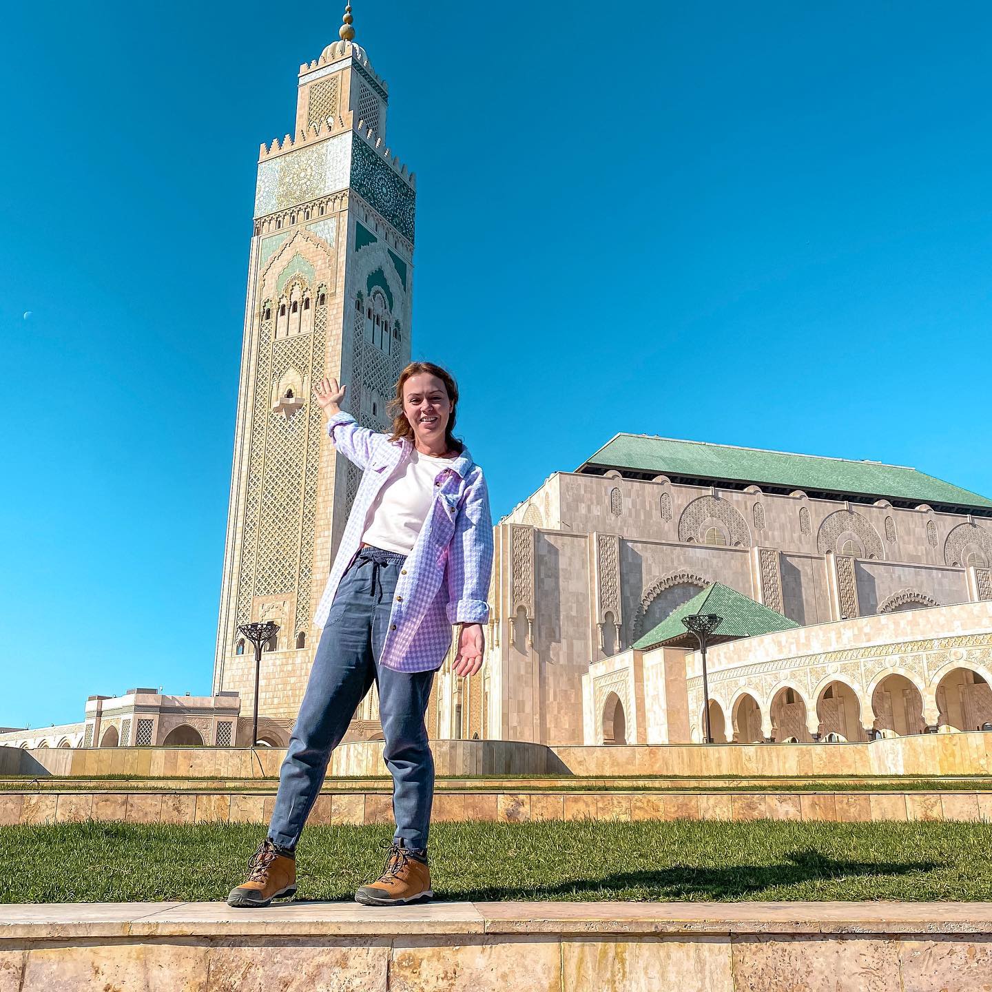 Жінка безкоштовно живе в гарних будинках по всьому світу вже декілька років: як їй це вдається